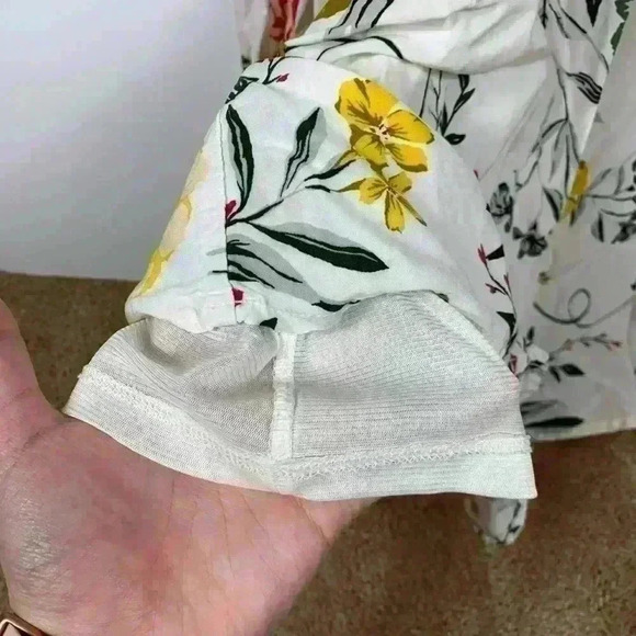 Old Navy White Floral Sundress - Women’s Size Small - Picture 7 of 8